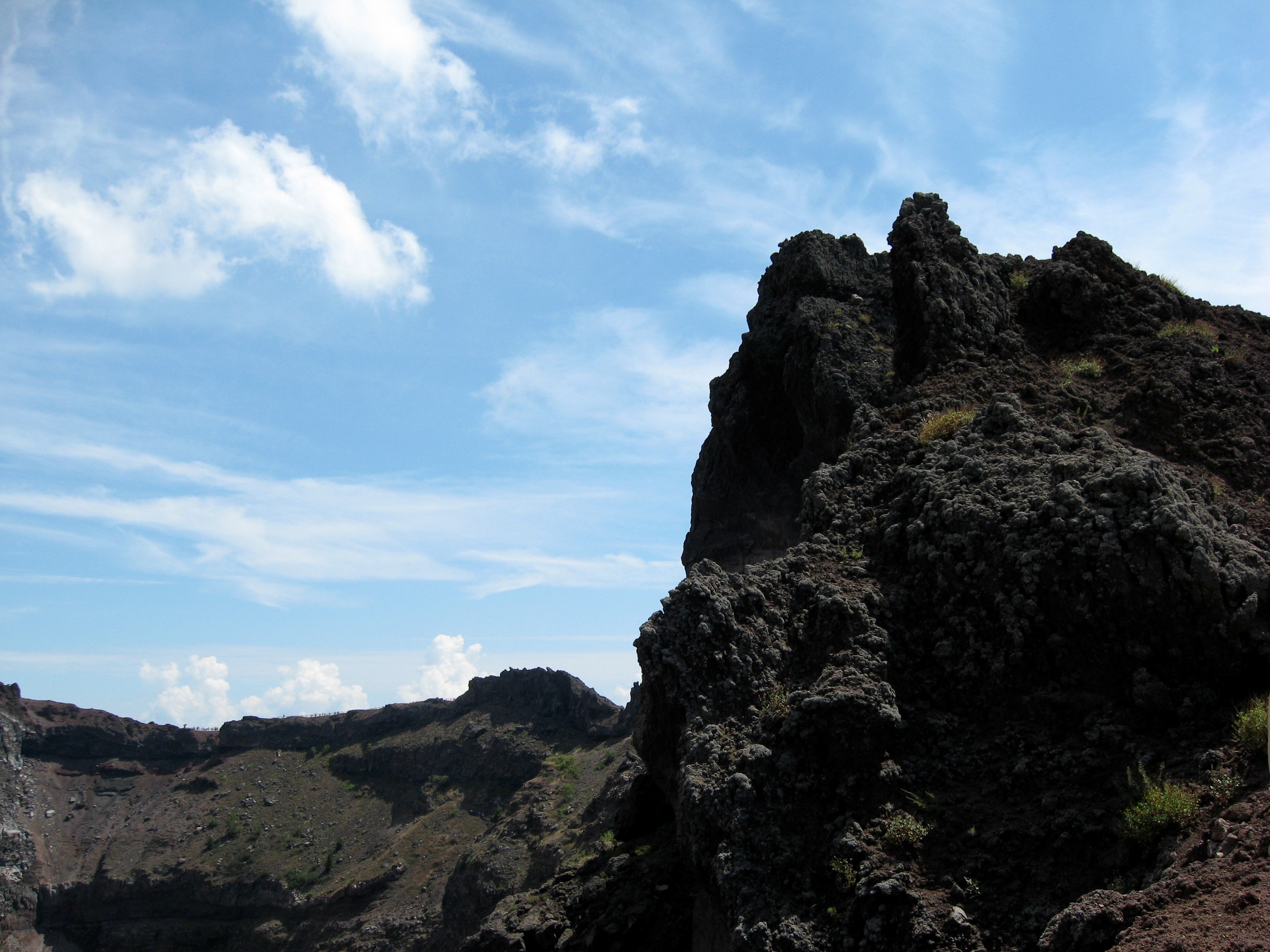 [Image: Vesuvio%204.jpg]