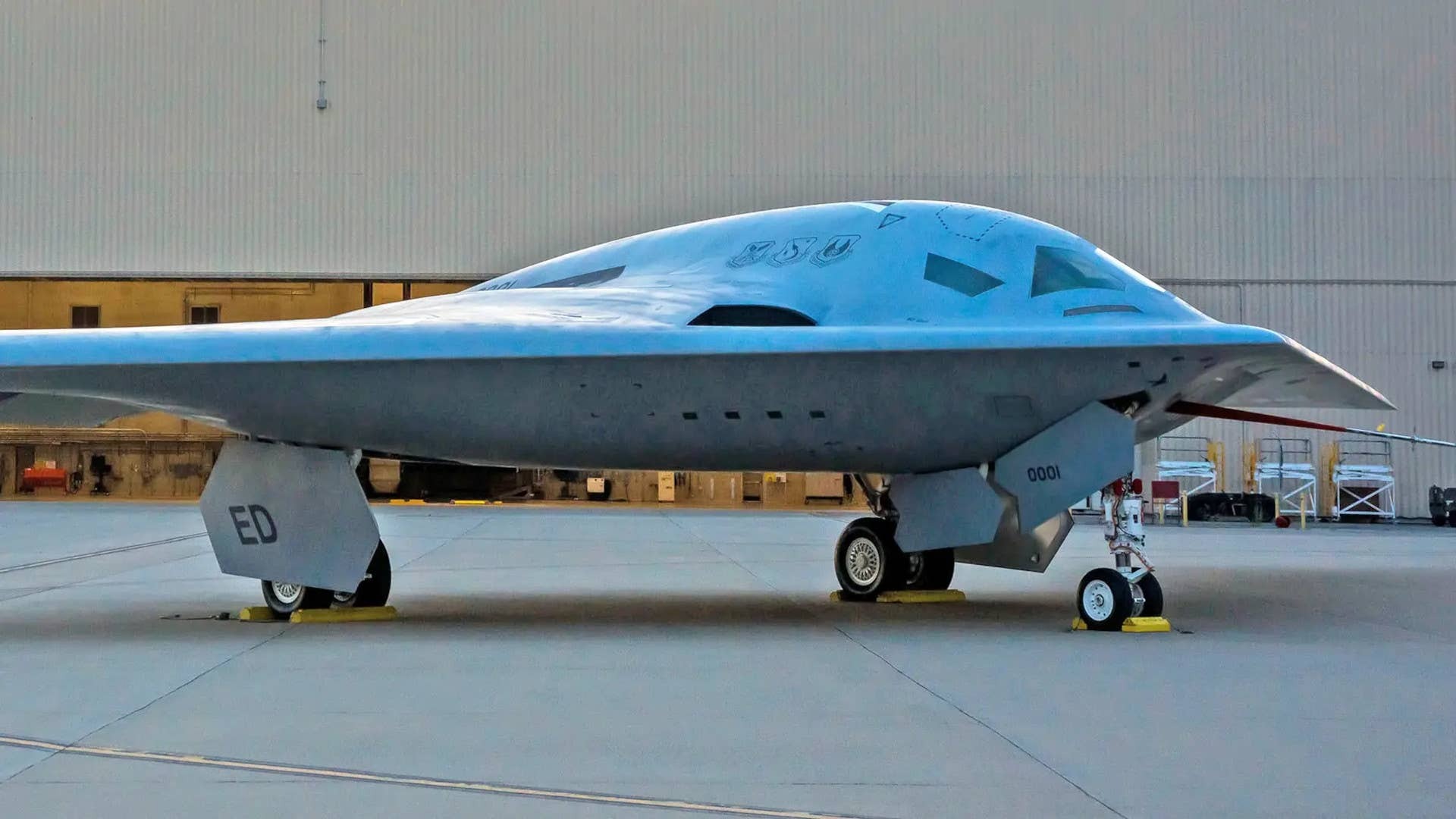 [Image: b-21-taxi-testing-started.jpg]